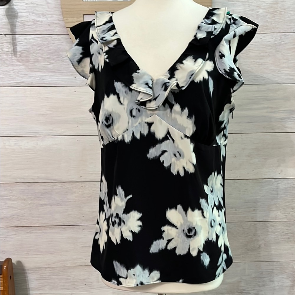 LOFT Black and White Floral Ruffle Blouse 14